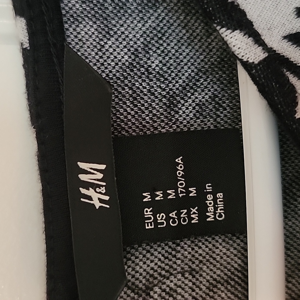 H&M Houndstooth Dress. Size Medium. - Picture 3 of 3
